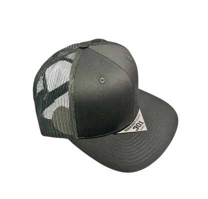 Kamel 301 – 6 Panel Trucker Snapback Cap with Seamless Front Panel