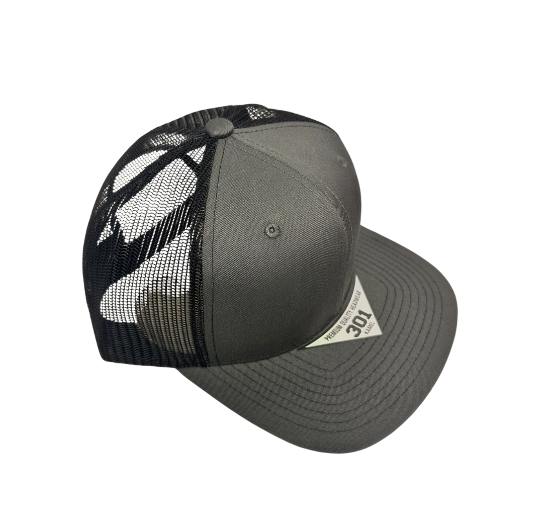 Kamel 301 – 6 Panel Trucker Snapback Cap with Seamless Front Panel